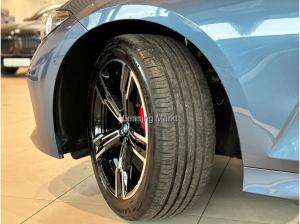 BMW 320 320i Touring Auto Navi Tempom.aktiv Bluetooth PDC MP3 Schn.