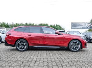 BMW 550 550e xDrive Touring M Sport + AHK+Pano+Bowers&Wilkins+Aktivsitze belüftet+Memory+LHZ+KZG+Autobahnass