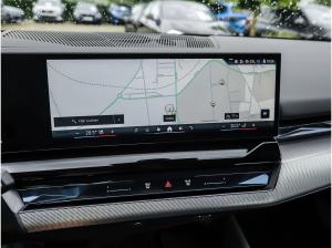 BMW 550 550e xDrive Touring M Sport + AHK+Pano+Bowers&Wilkins+Aktivsitze belüftet+Memory+LHZ+KZG+Autobahnass