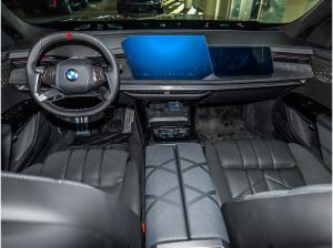 BMW i7 M70 xDrive MSport +Two-Tone + Pano + B/W + 22