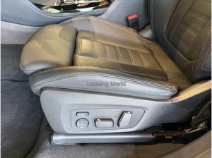 BMW X4 M40d AT Navi Leder Tempom.aktiv Panoramadach Bluetooth MP3 Schn.