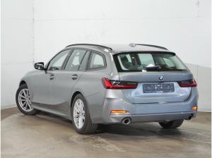 BMW 318 i Tour. AHK, DrivAssProf, ParkAss+, Head-Up, uvm.