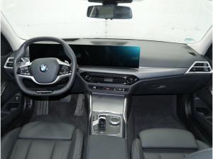 BMW 318 i Tour. AHK, DrivAssProf, ParkAss+, Head-Up, uvm.