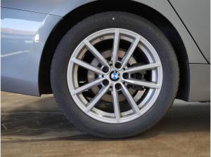 BMW 318 i Tour. AHK, DrivAssProf, ParkAss+, Head-Up, uvm.