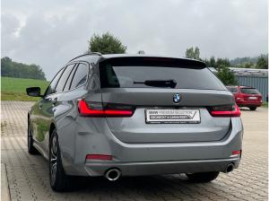 BMW 320 320i Touring AHK/HUD/360 Finanzierung ab 1,49%