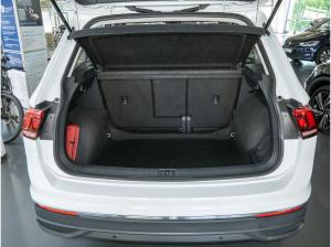 Volkswagen Tiguan 1.5 TSI Life 5J-Garantie LED Navi Sitzhzg