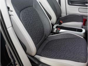 Volkswagen ID.Buzz Pro | 7-Sitze | Wärmepumpe | 75 J. BULLI