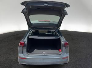Volkswagen Golf Var.VIII 1.5 eTSI DSG Life Navi ACC CarPlay