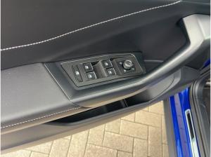 Volkswagen T-Roc 1.5 TSI R-Line DSG CarPlay Kamera ACC Shzg