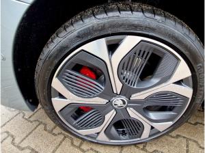 Skoda Octavia Combi 2.0 TSI RS DSG Matrix Pano AHK Nav