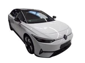 Volkswagen ID.7 GTX 4Mo. - Interieur und Exterieur Plus Paket + PANO / 8-fach Bereift