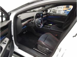 Volkswagen ID.7 GTX 4Mo. - Interieur und Exterieur Plus Paket + PANO / 8-fach Bereift