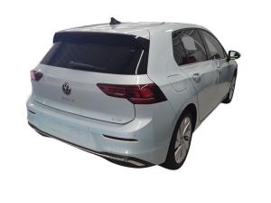 Volkswagen Golf VIII Lim. Style  1.5 eTSI DSG - LED Plus HUD Navi Area View PDC SHZ Keyless ACC