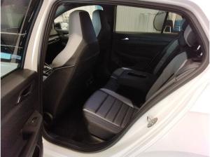 Volkswagen Golf VIII Lim. GTE 1.5 TSI eHybrid DSG - HUD Navi Rear View ACC LM Pano Matrix-LED PDC SHZ