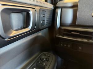 Hyundai SANTA FE HEV 1.6 T-GDi Blackline Schiebedach Nappa LED