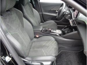 Peugeot 2008 GT 130 EAT8 Sitzheizung, Allwetterreifen, Navi