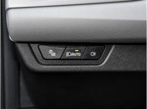 BMW 218 218i 17 Pano AHK Komfortzugang Lenkradhzg. uvm.
