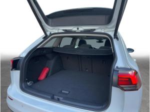Volkswagen Golf Variant VIII 1.5 eTSI DSG Style Navi LED SHZ