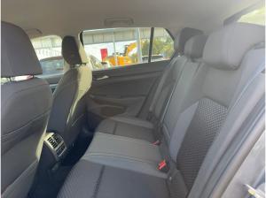 Volkswagen Golf VIII 1.5 TSI "ACTIVE" Navi Standhzg PDC SHZ