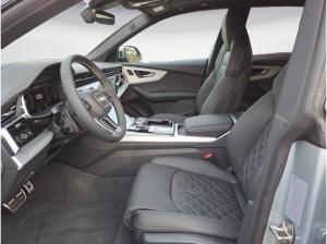Audi Q8 (4MT)