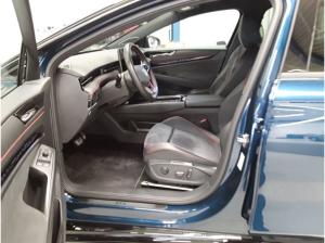 Volkswagen ID.7 Tourer GTX - Interieur Plus und Exterieur Plus Paket + PANO / 8-fach Bereift