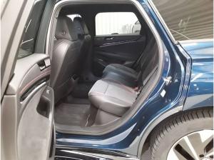 Volkswagen ID.7 Tourer GTX - Interieur Plus und Exterieur Plus Paket + PANO / 8-fach Bereift