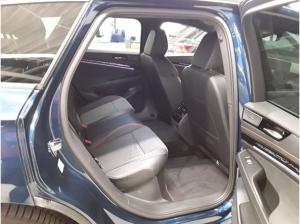 Volkswagen ID.7 Tourer GTX - Interieur Plus und Exterieur Plus Paket + PANO / 8-fach Bereift