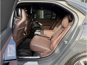 BMW i7 xDrive60 M Sportpaket //B&W Panorama HUD 360*Kamera