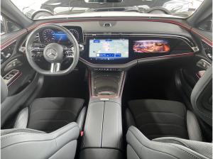 Mercedes-Benz E 300 de 4M T AMG+AHK+Superscreen+4DSound+Pano++