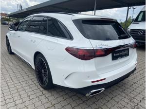 Mercedes-Benz E 300 de 4M T AMG+AHK+Superscreen+4DSound+Pano++