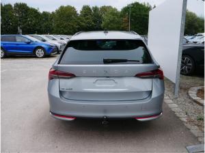 Skoda Octavia Combi Selection 2.0 TDI DSG*AHK-SCHWENKBAR*ACC*LED*PDC*SHZ*SMARTLINK