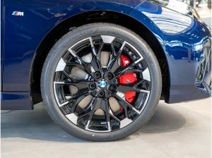 BMW M235