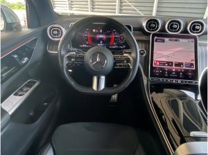 Mercedes-Benz GLC 300 e 4M AMG-Premium+AHK+Pano+Distronic+Keyl