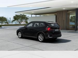 BMW iX1 eDrive20 / 18" / Sitzheizung / PDC / Kamera / el. Heckklappe