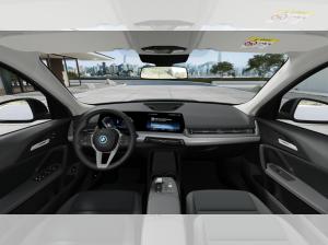 BMW iX1 eDrive20 / 18" / Sitzheizung / PDC / Kamera / el. Heckklappe