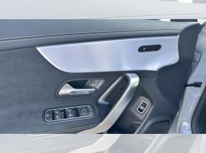 Mercedes-Benz CLA 220 Shooting Brake CLA 220d SB+SpecialEdition AMG+Keyl.Go+Pano+360°