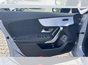 Mercedes-Benz CLA 220 Shooting Brake CLA 220d SB+SpecialEdition AMG+Keyl.Go+Pano+360°