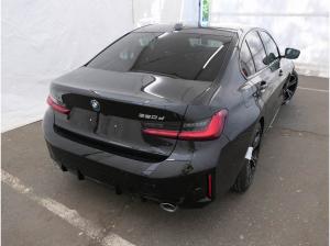 BMW 320 d xDr. Lim. "M-Sport" Glasdach, DrivAss, ACC, ParkAss+, Head-Up, uvm.