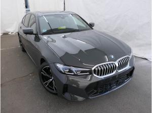 BMW 320 i Lim. "M-Sport" Glasdach, DrivAss, ACC, ParkAss+, Head-Up, HiFi, uvm.