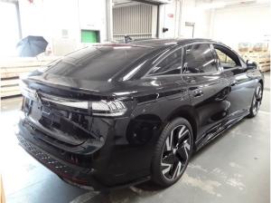 Volkswagen ID.7 GTX 4Mo. - Interieur und Exterieur Plus Paket + PANO / 8-fach Bereift