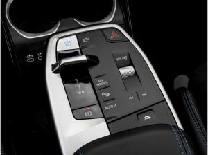 BMW iX1 eDrive20 M Sport HUD ACC AHK RFK NAVI LED