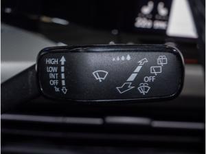 Volkswagen Golf VIII 1.0 TSI Move LED APP Keyless Sitzhzg.