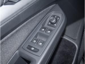 Volkswagen Golf VIII 2.0 TDI Life Navi LED HUD Keyless SHZ