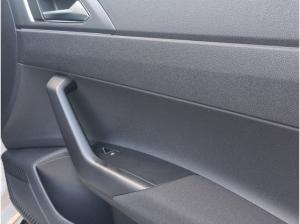 Volkswagen Taigo 1.0 TSI DSG R-Line+NAVI+WR+5JAHREGARANTIE+