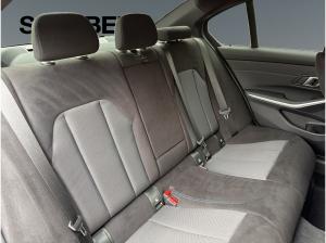 BMW 320 i Lim. "M Sport"  LC Prof., HuD, Keyless, ACC, Parkass. +, uvm.