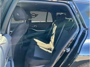 BMW 320 i Tour. "M Sport"   LC Prof., HuD, ACC, Parkass. +, Keyless, uvm.