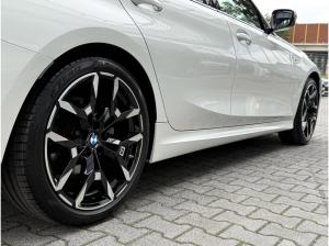 BMW 320 xDrive Touring M Sport //Stop&Go HeadUp HiFi