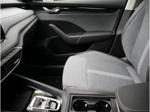 Skoda Octavia Combi 2.0 TDI DSG Balance KAMERA NAVI AHK LED *875*