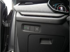 Skoda Octavia Combi 2.0 TDI DSG Balance KAMERA NAVI AHK LED *875*