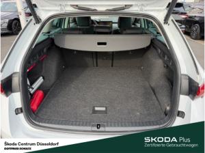 Skoda Octavia Combi Tour 2.0 TDI DSG Panoramadach | Matrix LED-Scheinwerfer